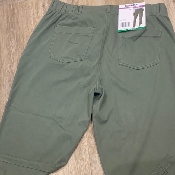 32 Degrees Cool Olive Ankle Pants - Picture 8 of 8